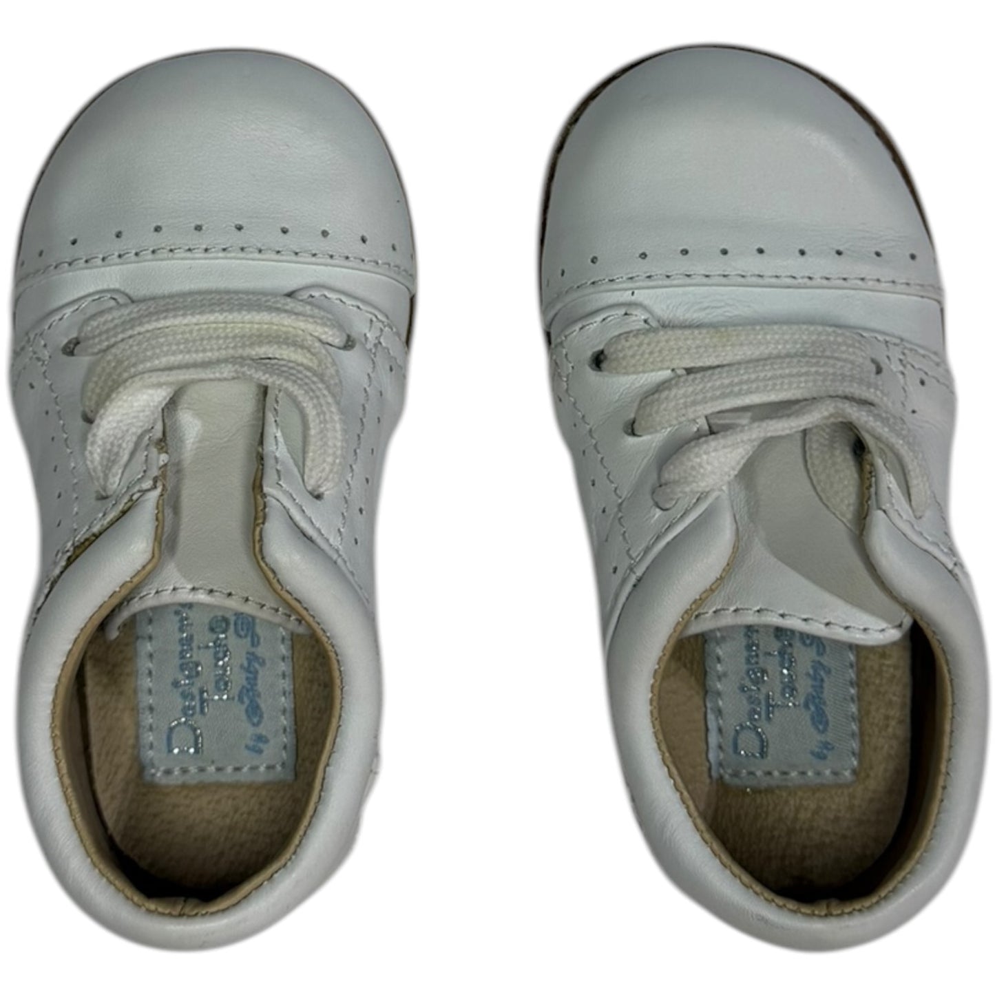 Size 4 | Designer's Touch Baby Deer | White Oxford Sneakers | NWOT
