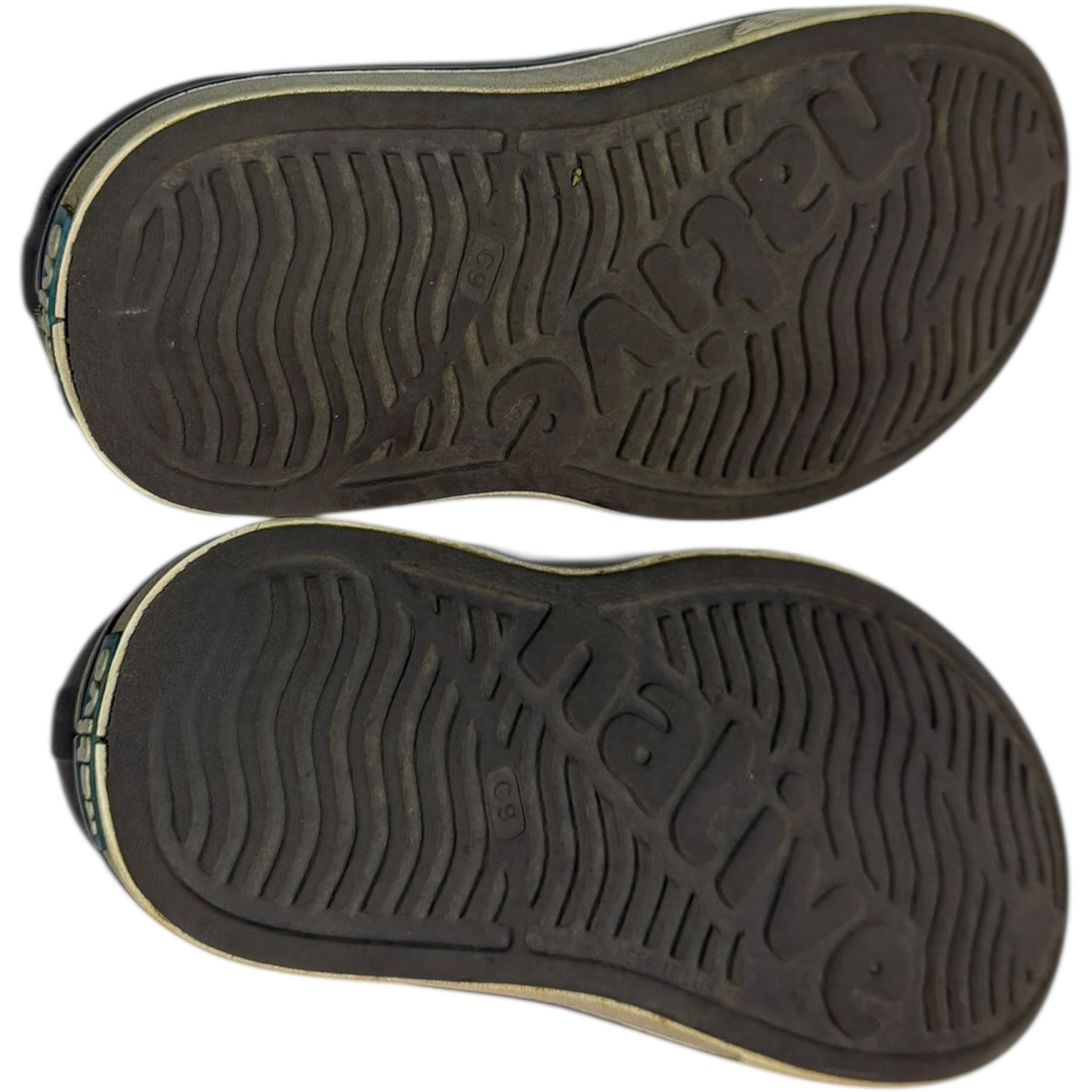 Size C9 | Native | Grey Jefferson Sneaker | Play