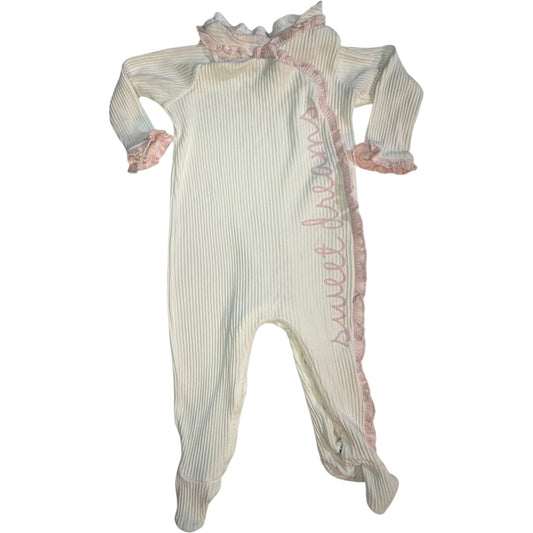 6-9M | Mud Pie | White & Baby Pink "Sweet Dreams" Ruffle Long-Sleeve Footed Sleeper | EUC